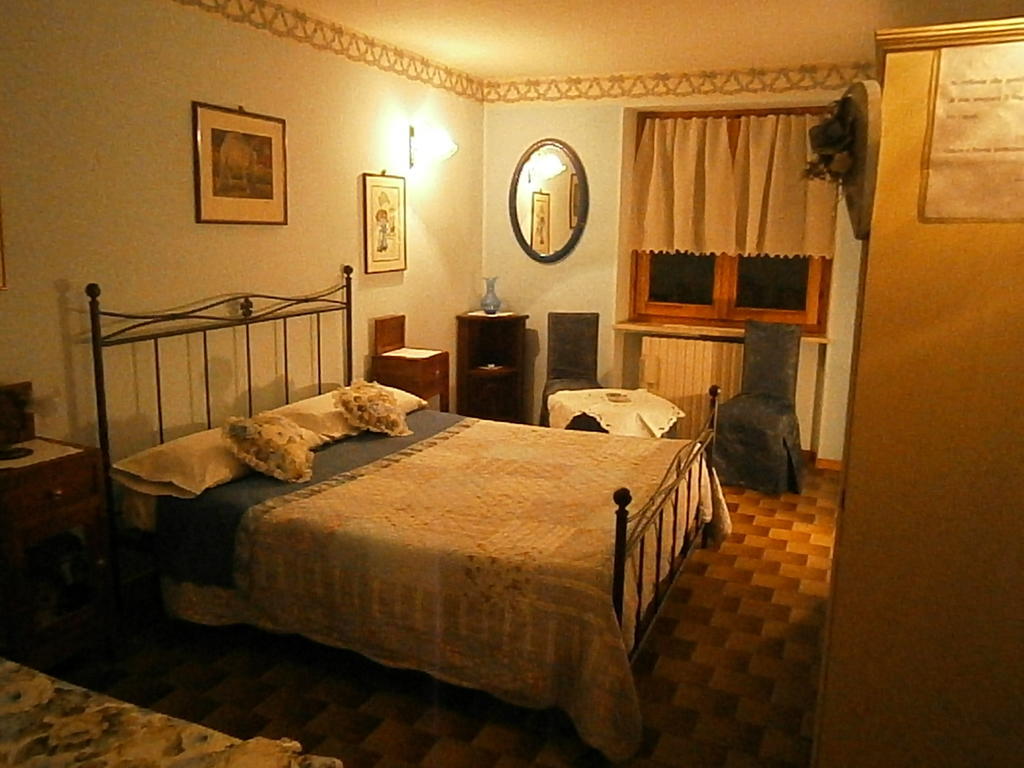 بيسكانتينا B&B Carmen Biondani الغرفة الصورة